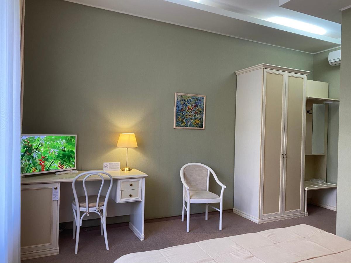 Diligence Hotel Kherson Extérieur photo
